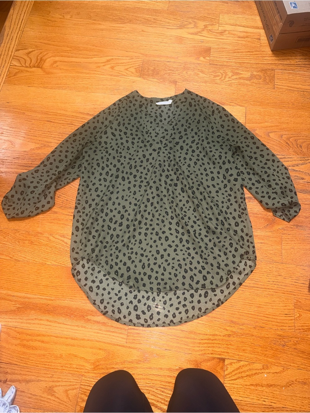Lush Olive Green Leopard-Print V-Neck Tunic🎈